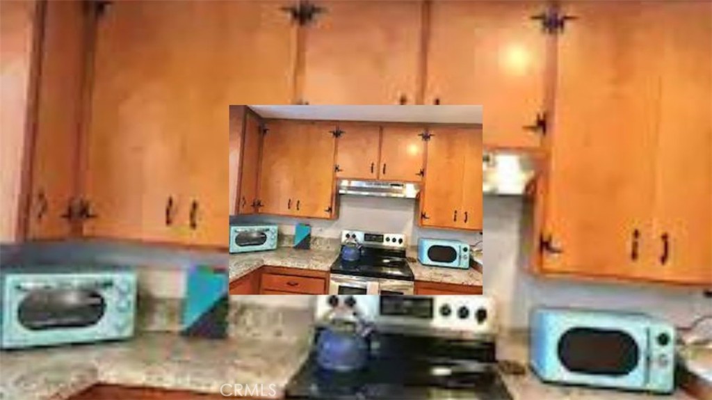 31808 Luring Pines Drive Property Photo 9