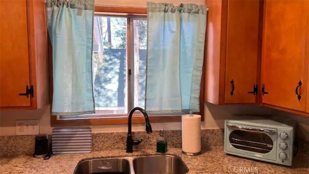 31808 Luring Pines Drive Property Photo 10