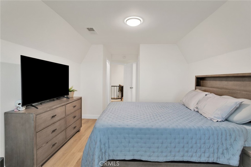 18526 Santa Fe Avenue Property Photo 40
