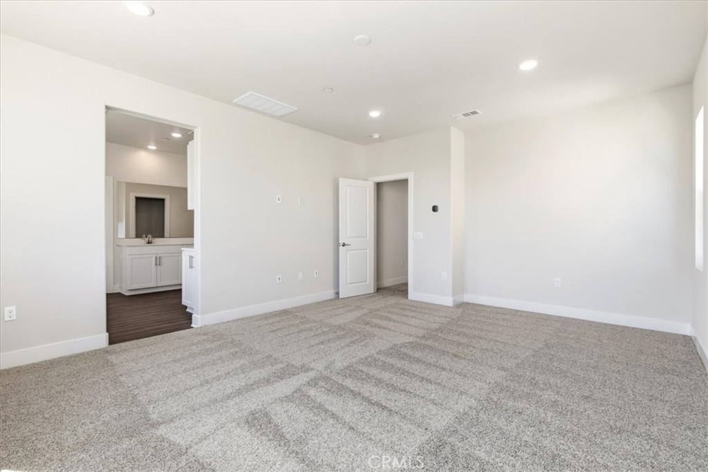 16709 Dara Avenue Property Photo 7