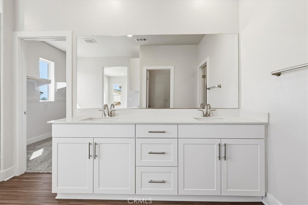 16709 Dara Avenue Property Photo 9