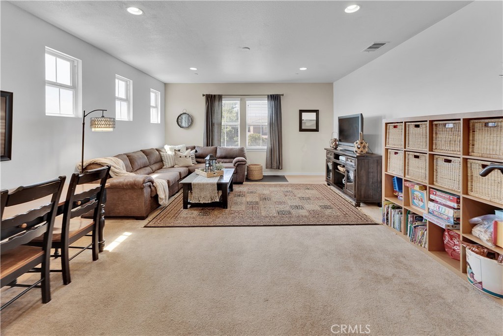 14668 Stageline Lane Property Photo 32