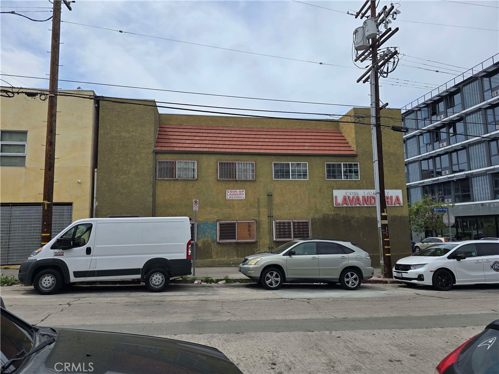 174 S Alvarado Street Property Photo 2