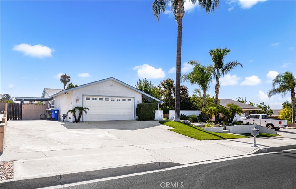 6205 Dartmouth Avenue Property Photo 1
