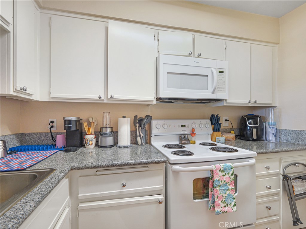 10655 Lemon Ave 4009 Property Photo 6