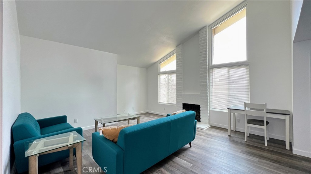 2061 W Redlands Boulevard 20d Property Photo 4