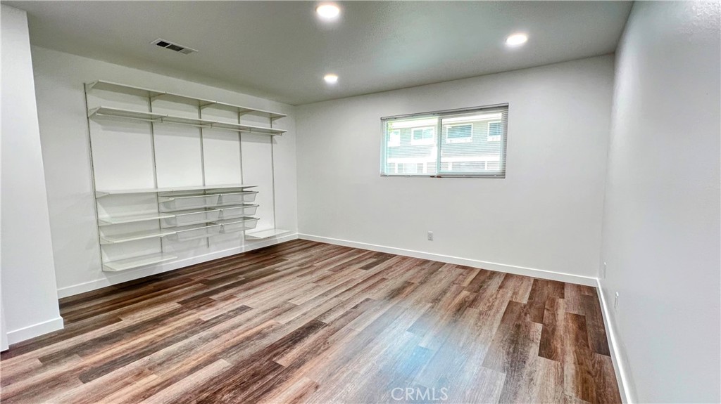 2061 W Redlands Boulevard 20d Property Photo 12