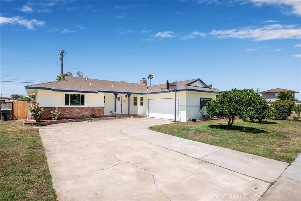 11251 Bowles Avenue Property Photo 1