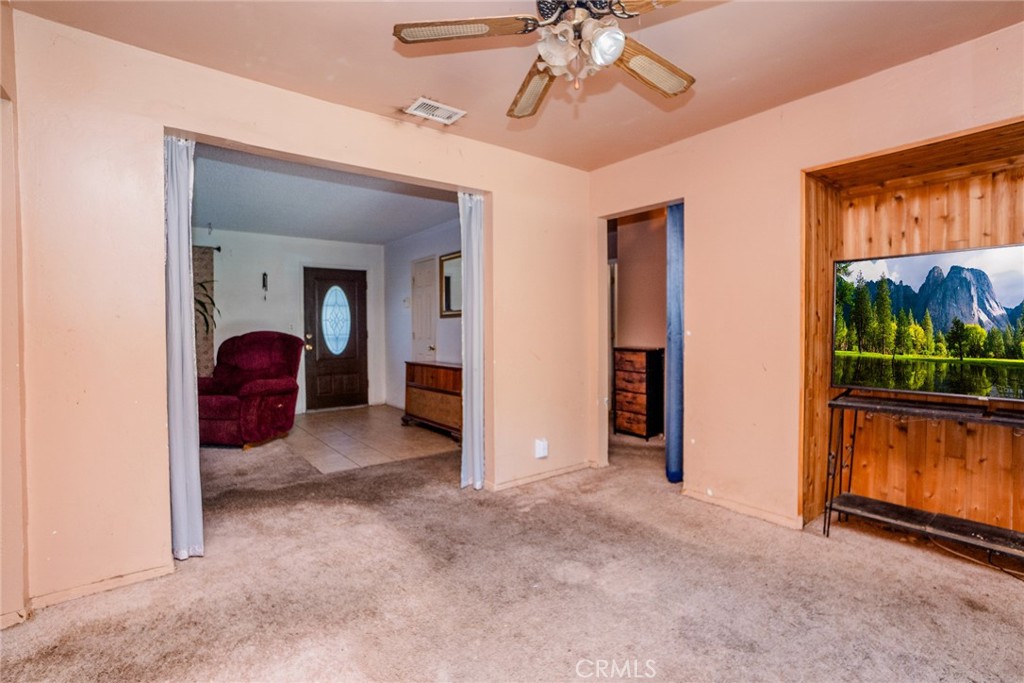4895 N F Street Property Photo 24