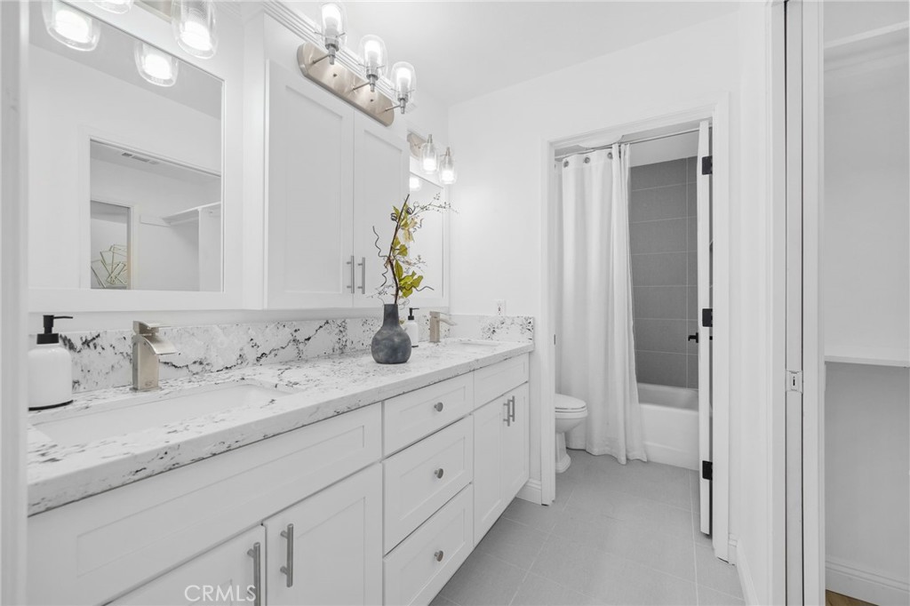 5087 Granada Court Property Photo 25