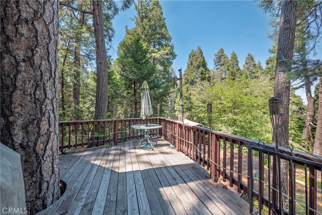 23940 Cresta Drive Property Photo 8