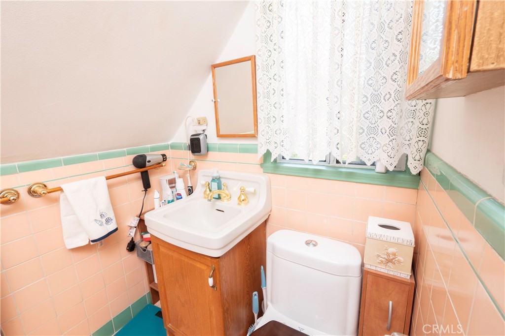 23940 Cresta Drive Property Photo 27