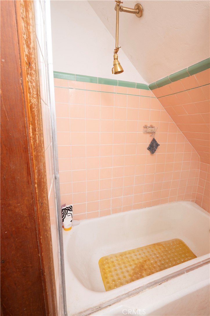 23940 Cresta Drive Property Photo 29