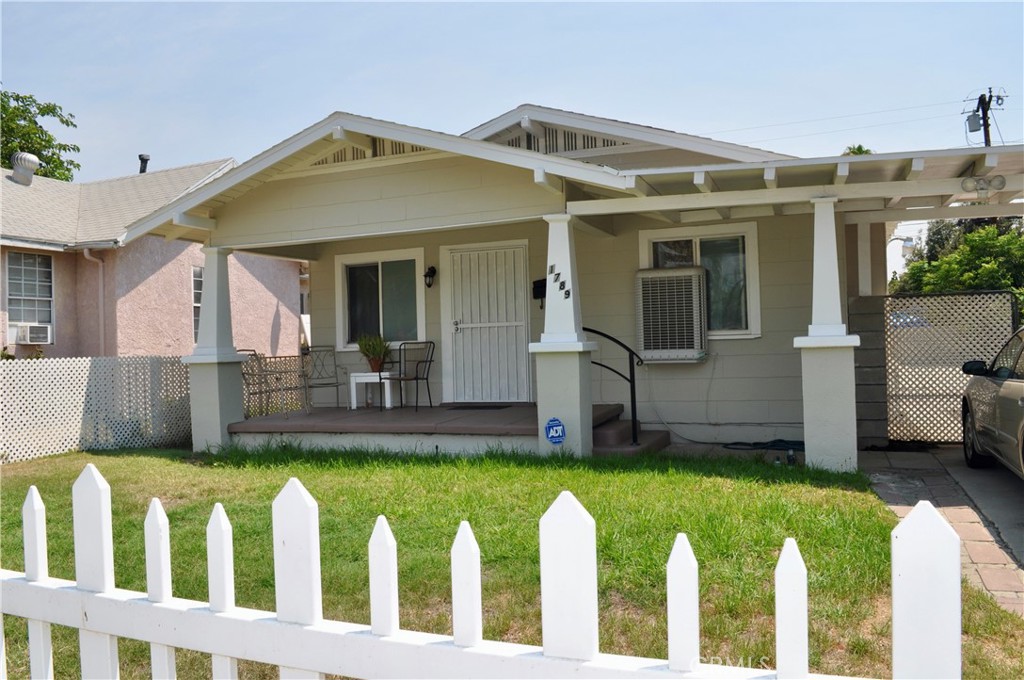 1789 N Pershing Avenue Property Photo 6