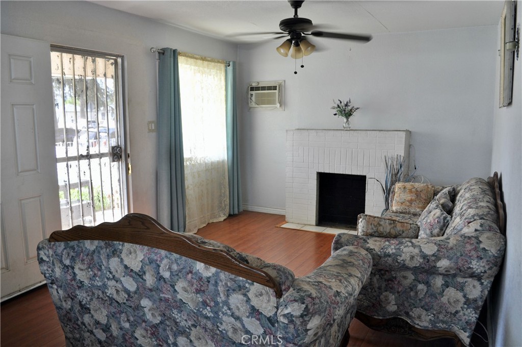 1789 N Pershing Avenue Property Photo 10