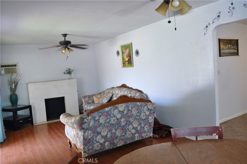 1789 N Pershing Avenue Property Photo 11
