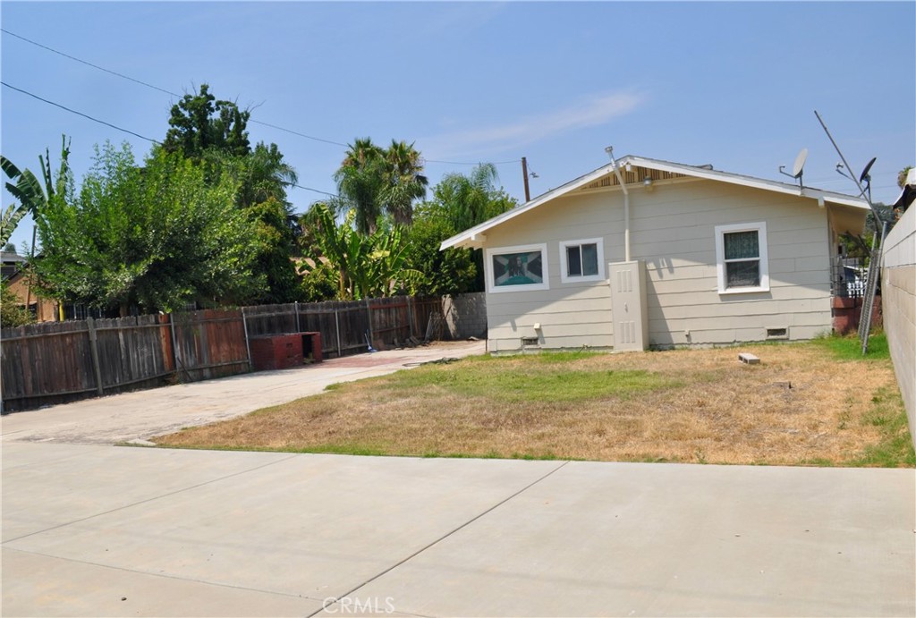 1789 N Pershing Avenue Property Photo 26