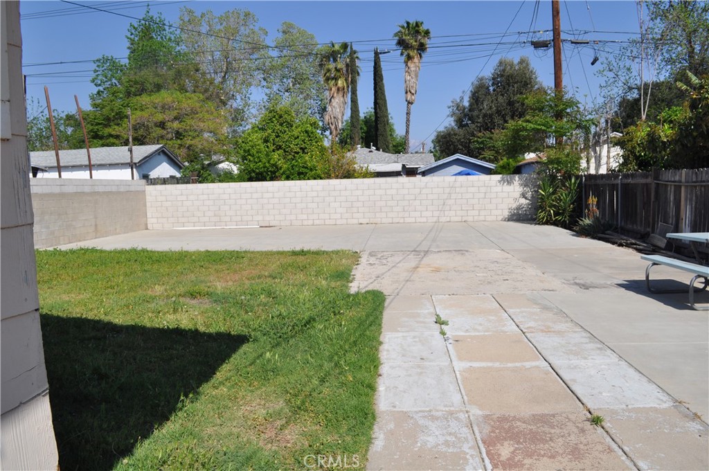 1789 N Pershing Avenue Property Photo 28
