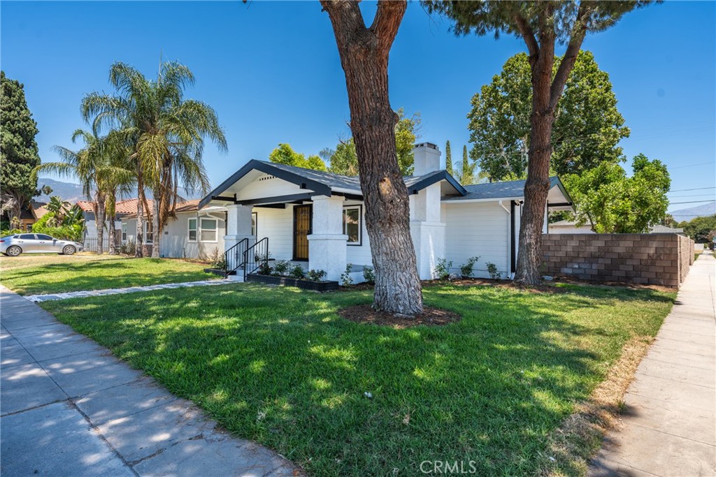 2105 Genevieve Street Property Photo 2