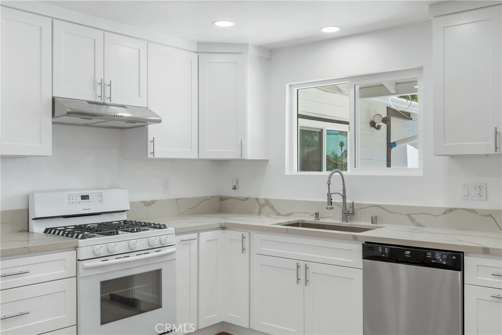 2105 Genevieve Street Property Photo 12