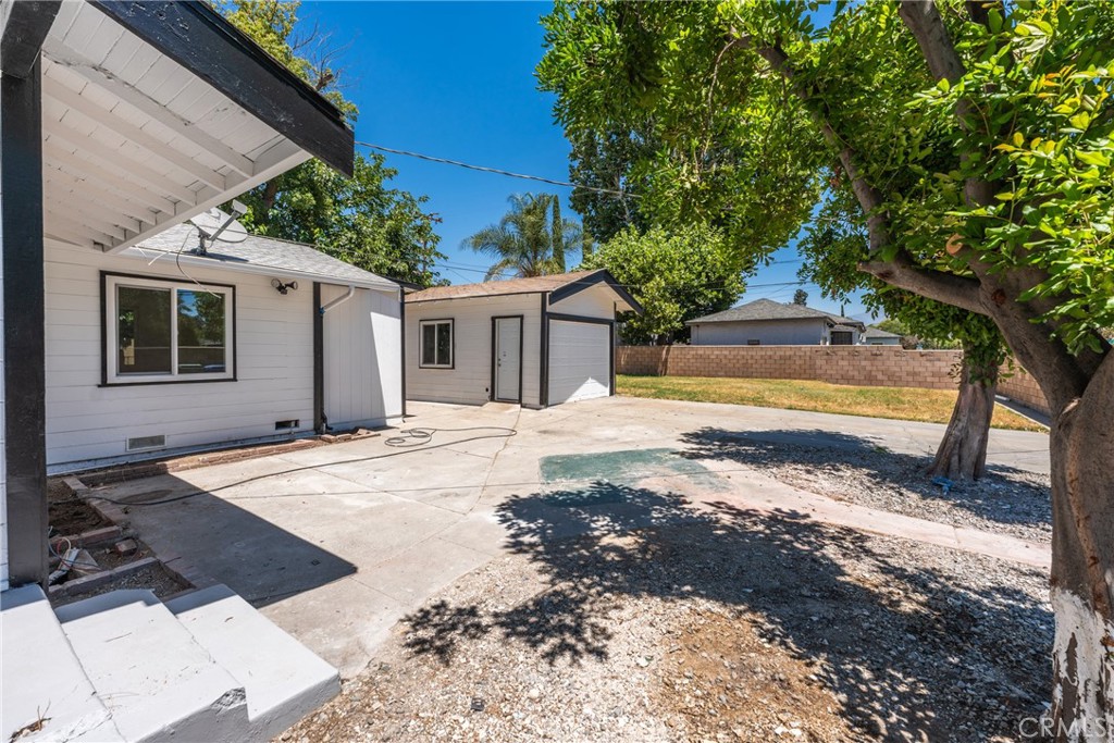 2105 Genevieve Street Property Photo 33