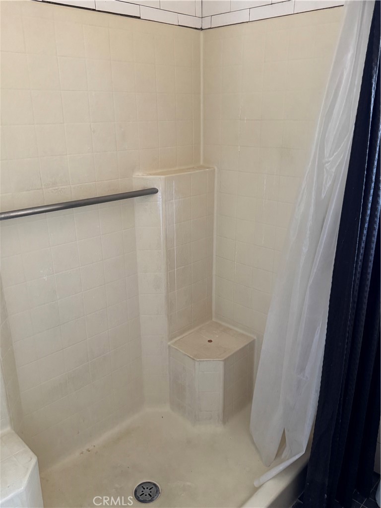 10669 Wildrose Drive Property Photo 11