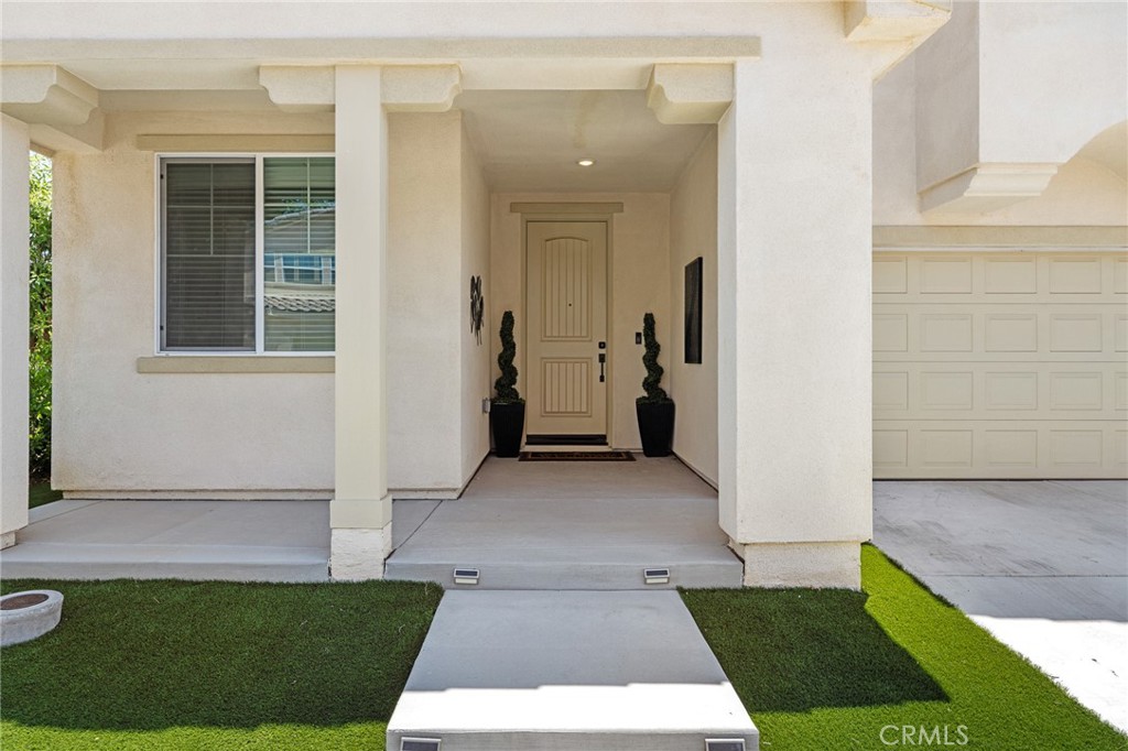 1784 Julie Dr Property Photo 3