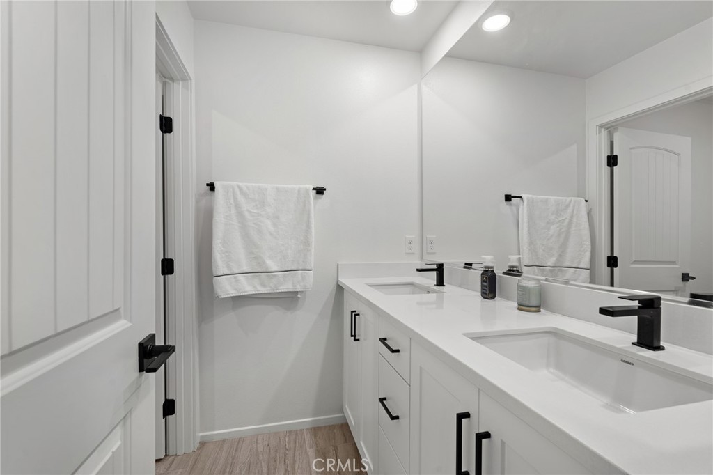 1784 Julie Dr Property Photo 36