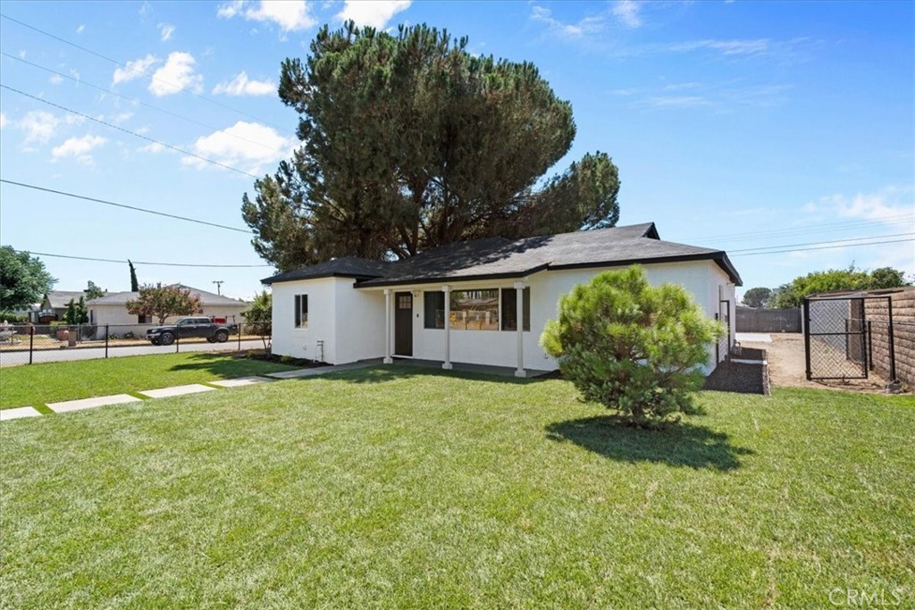 8316 Reseda Avenue Property Photo 4