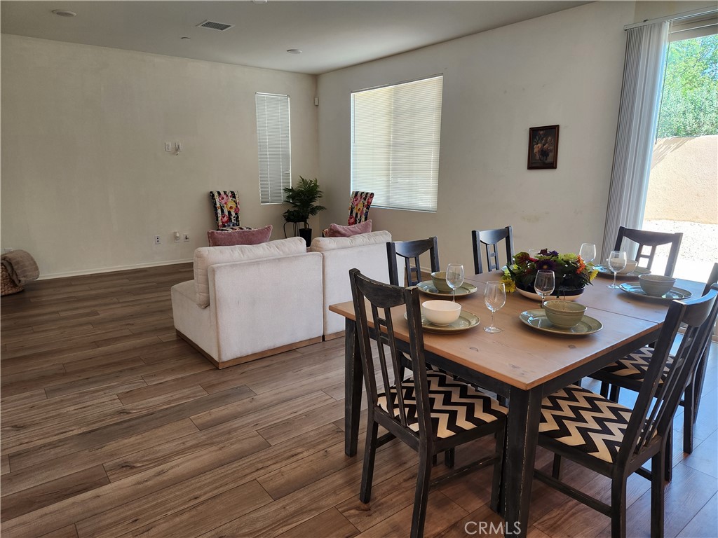 938 W Jasmine Way Property Photo 6