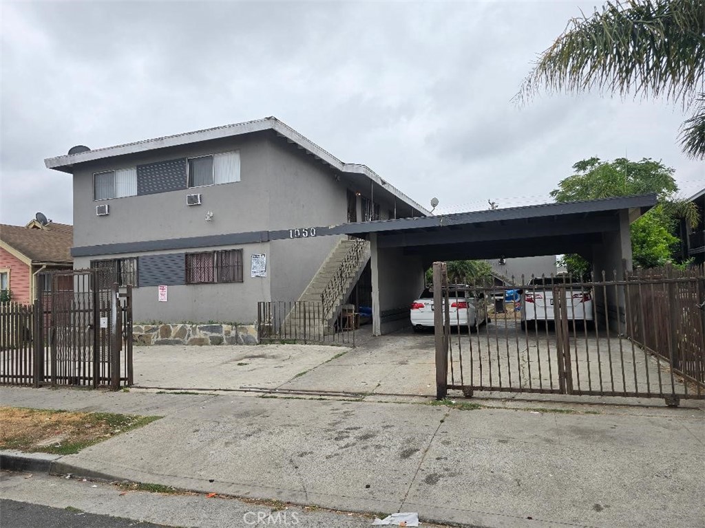 1050 W 88th Street Property Photo 1