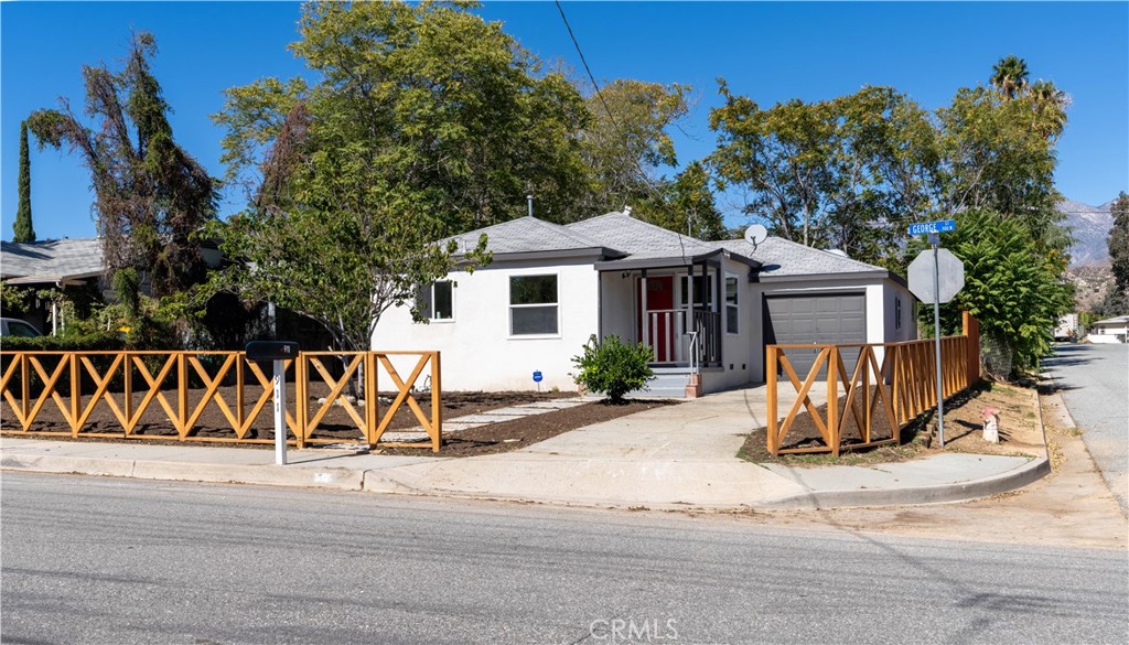 911 W George Street Property Photo 5