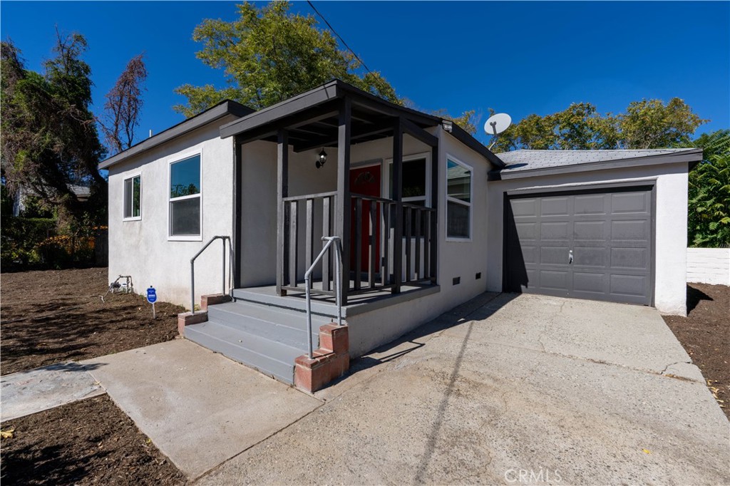 911 W George Street Property Photo 7