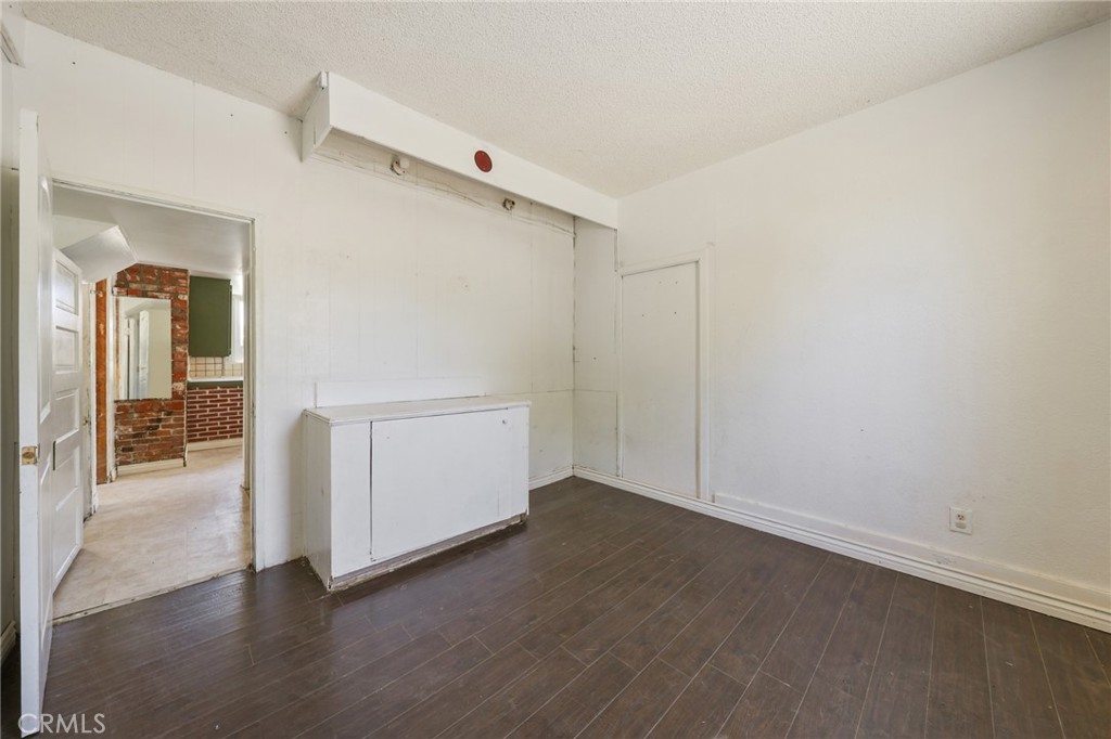 7812 Pearblossom Property Photo 7