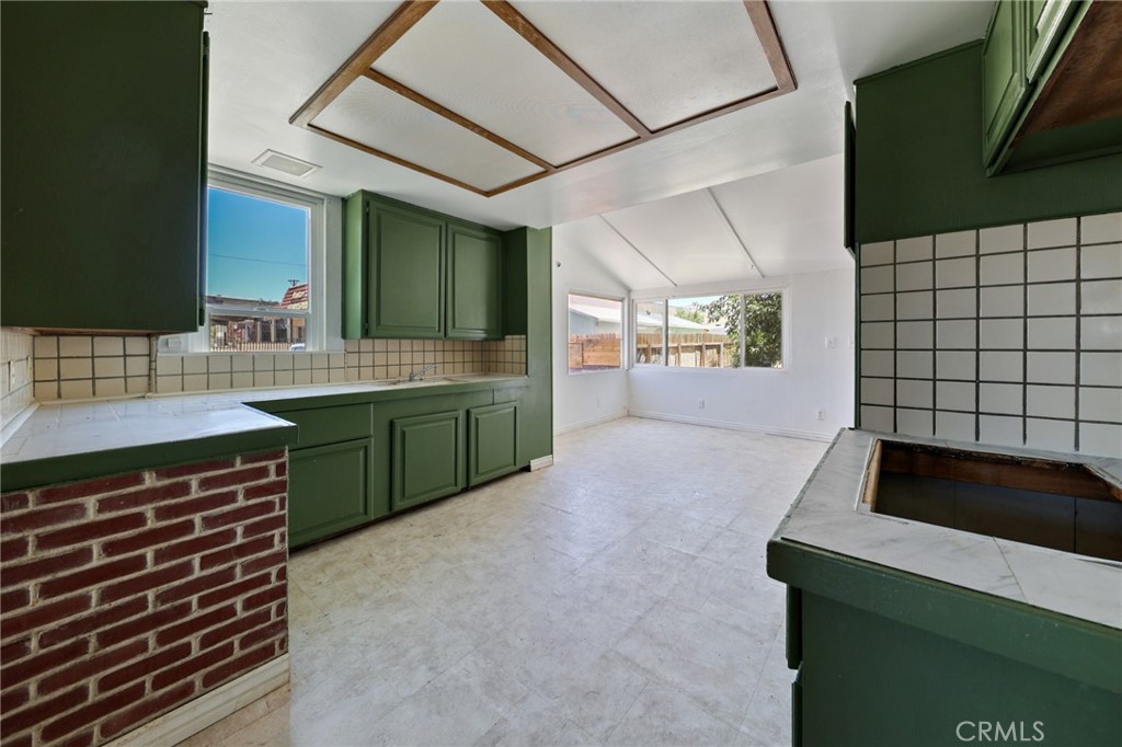 7812 Pearblossom Property Photo 9