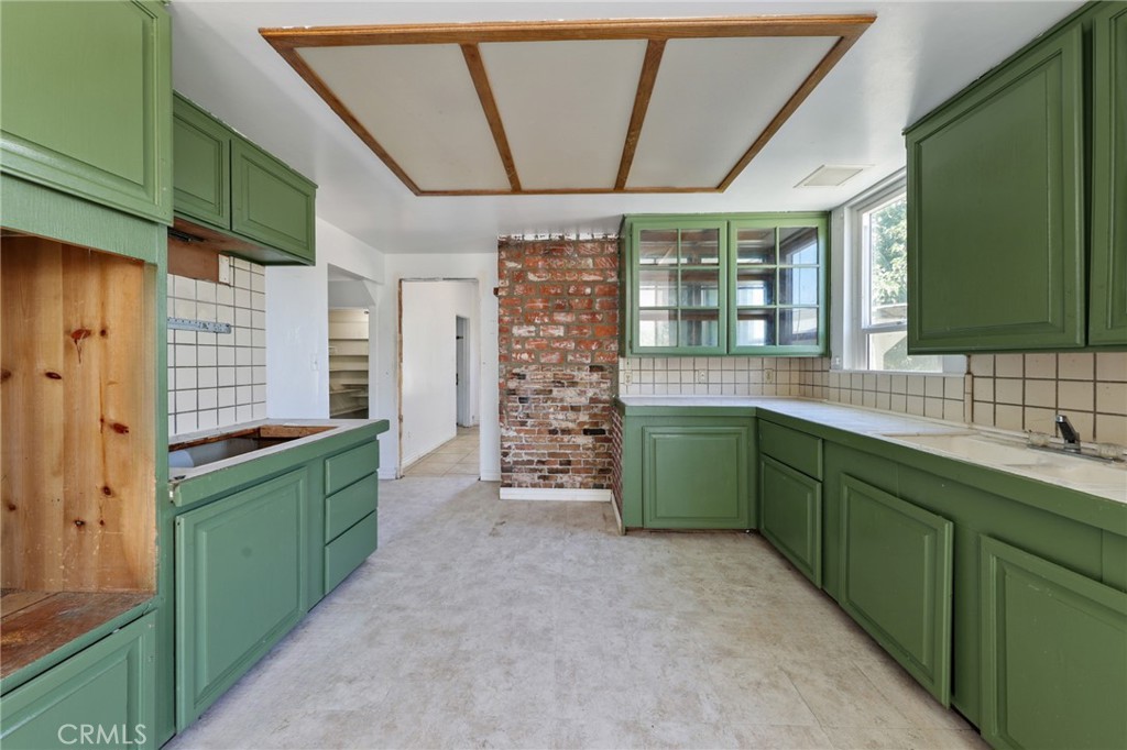 7812 Pearblossom Property Photo 10