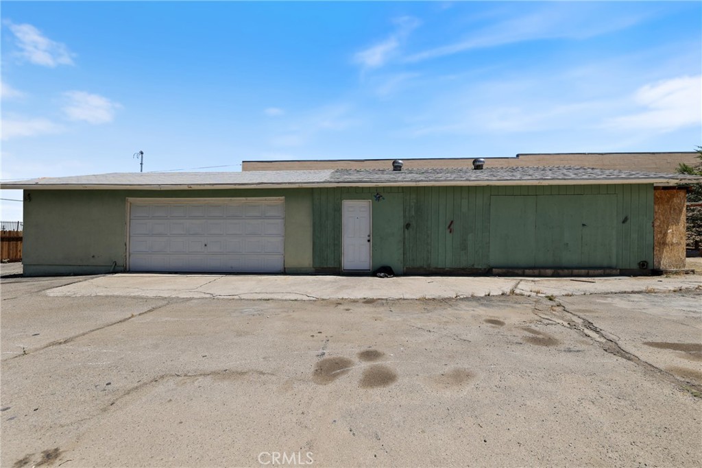 7812 Pearblossom Property Photo 25