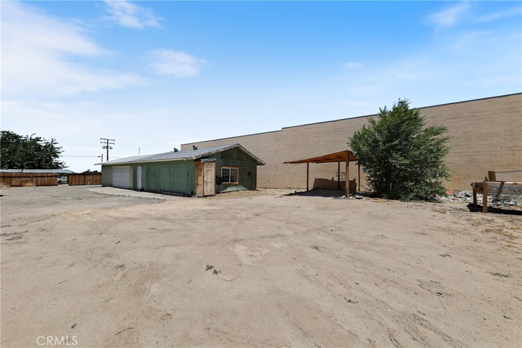 7812 Pearblossom Property Photo 26