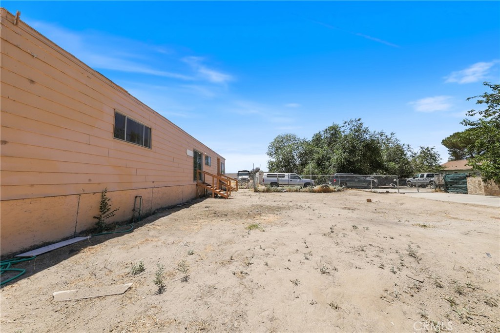 7812 Pearblossom Property Photo 27