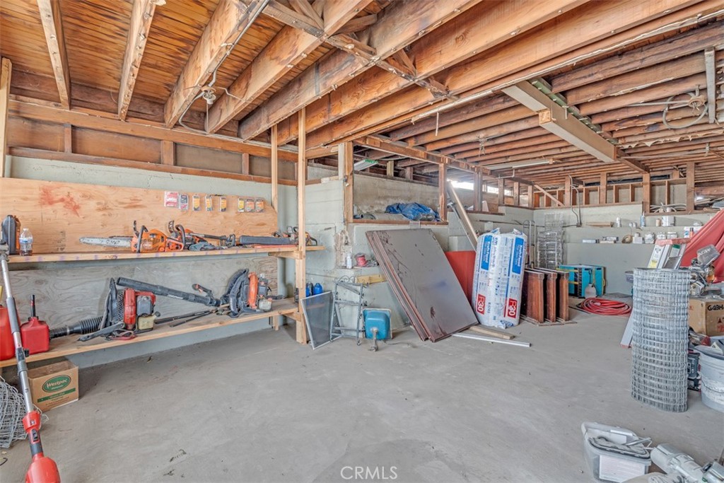114 N Bonnie Beach Place Property Photo 4