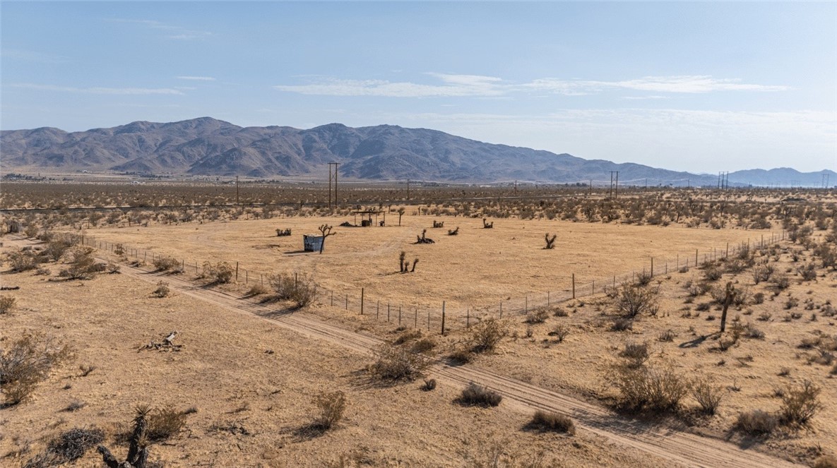 10425 Laguna Seca Drive Property Photo 8