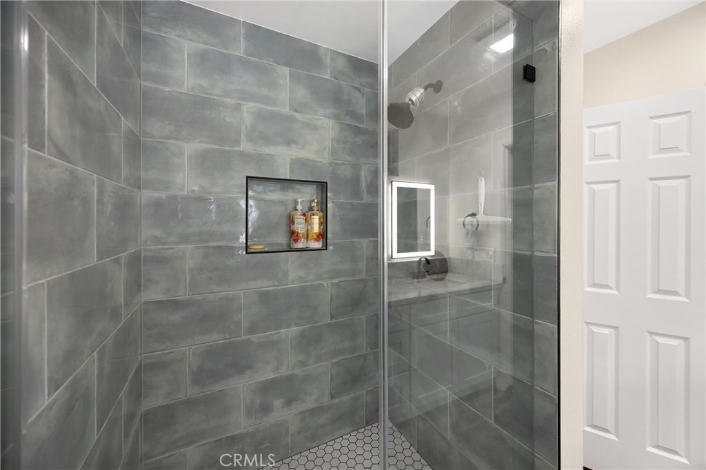 5495 Summit Drive Property Photo 23