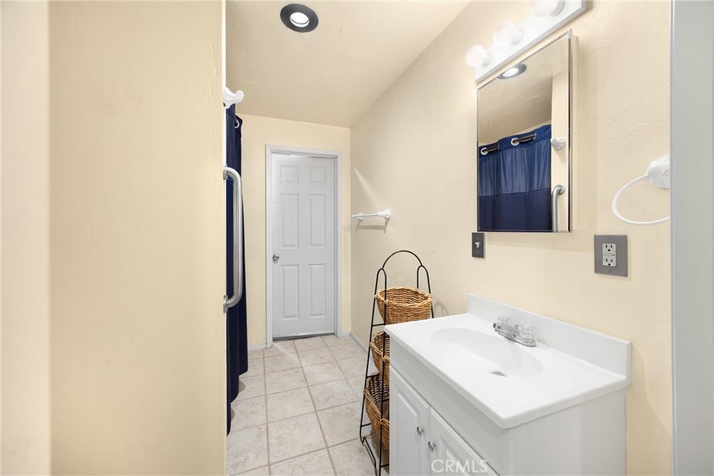 5495 Summit Drive Property Photo 33