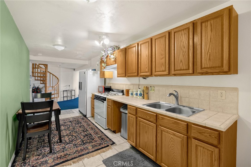 5495 Summit Drive Property Photo 39