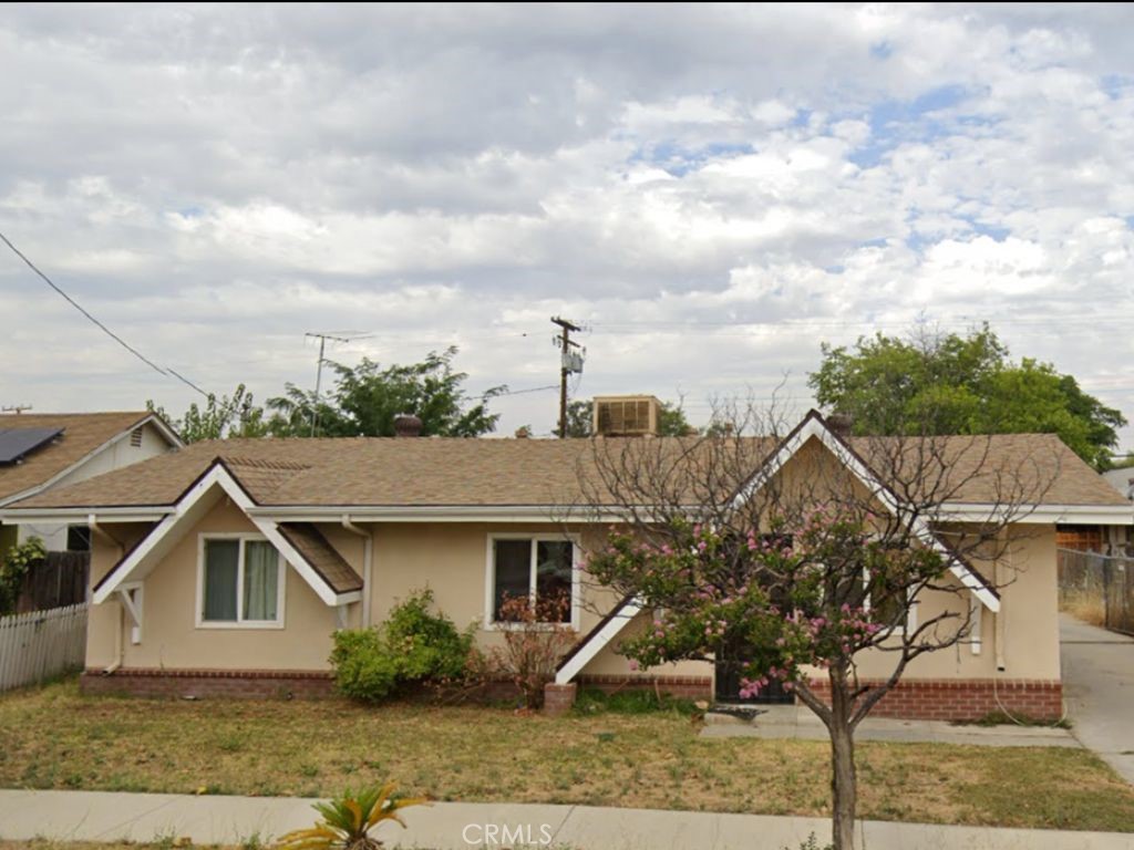 677 Magnolia Avenue Property Photo 2
