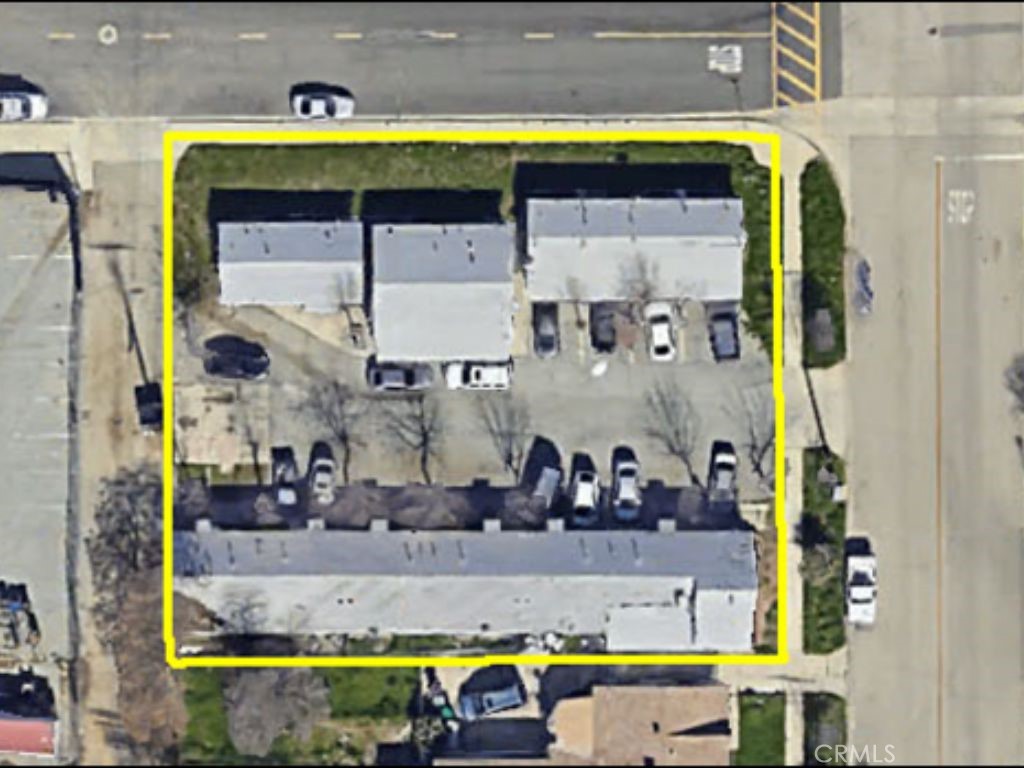 677 Magnolia Avenue Property Photo 8