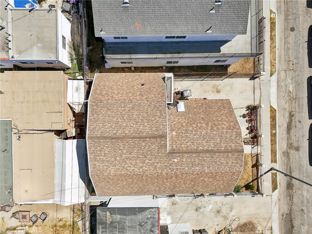 1211 E Leigh Court Property Photo 38