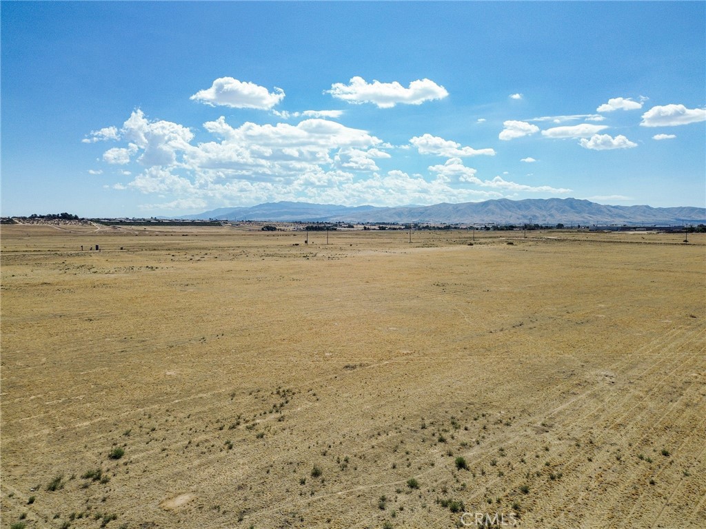 1 Apple Valley Road Property Photo 15