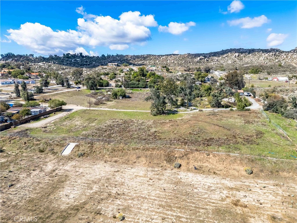 24001 -24002 Nuevo Road Property Photo 6