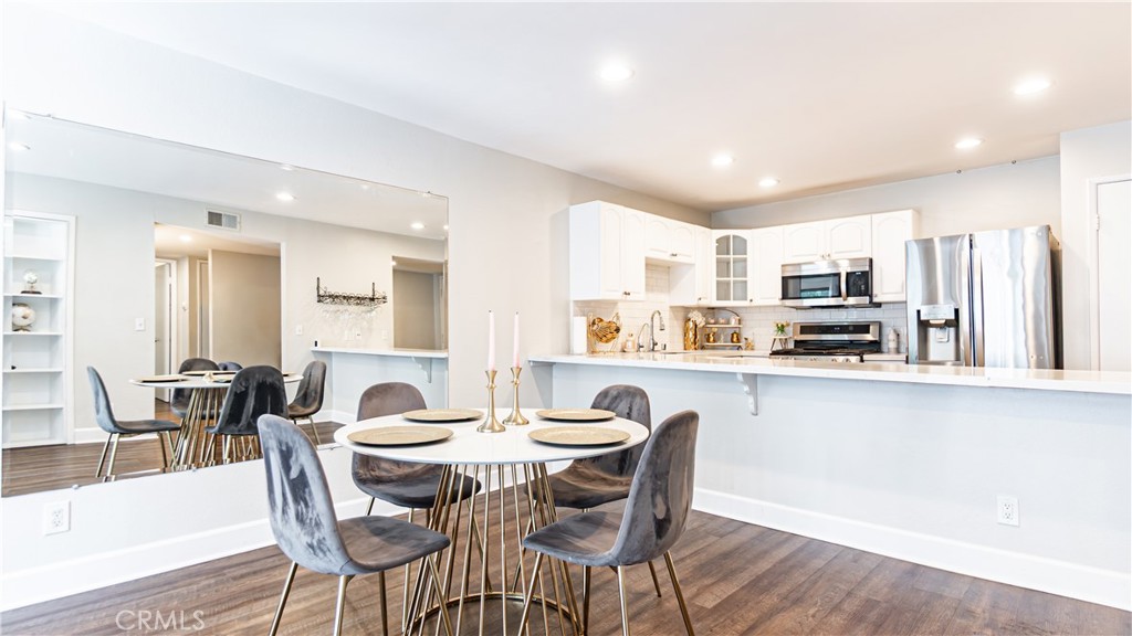 1940 N Highland 26 Property Photo 1